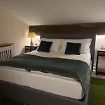 Konukevi Il Cervo D'hotes Aosta